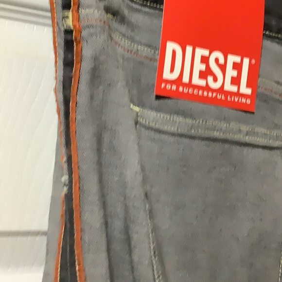 Men’s Diesel Jeans Size 33 - Picture 2 of 5